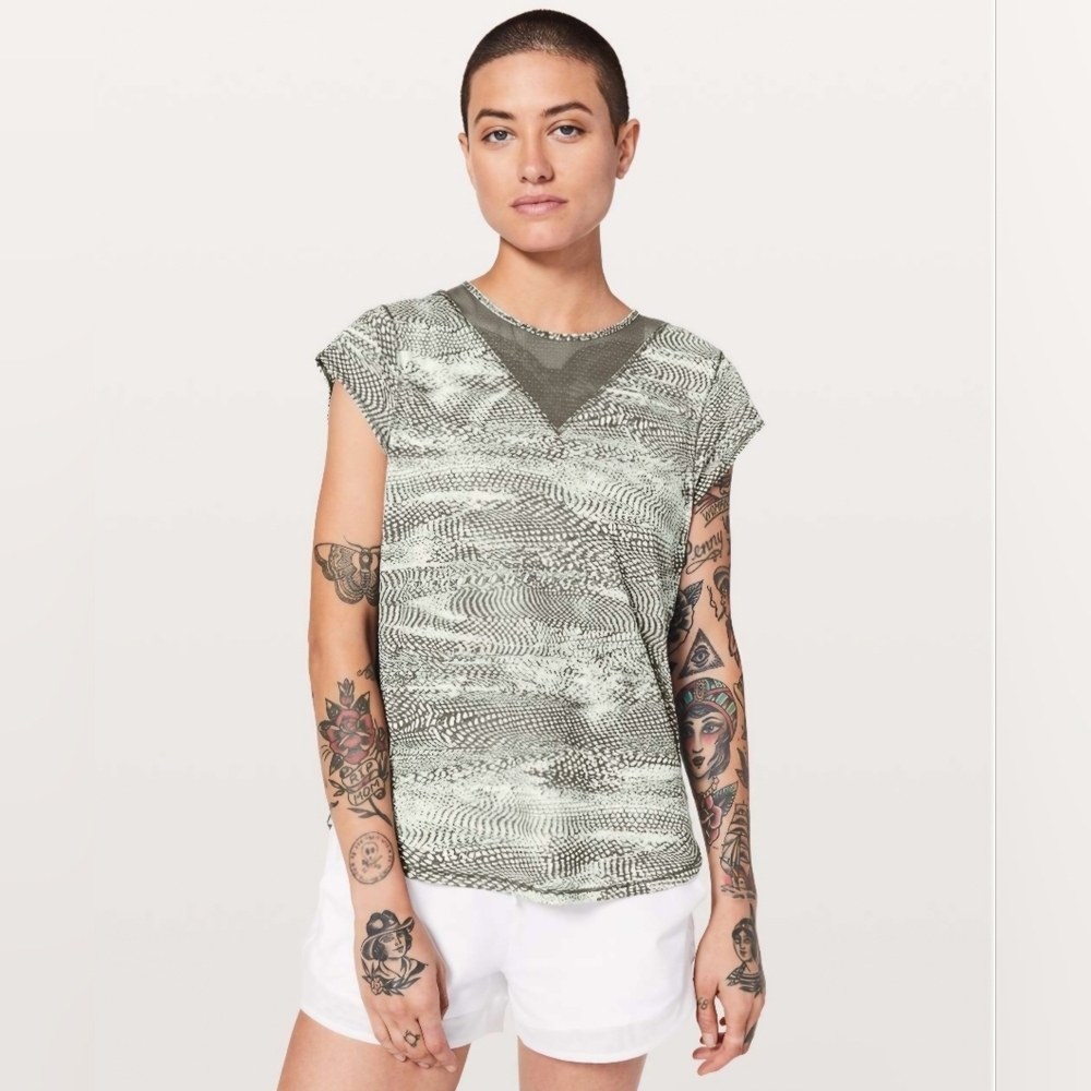 Lululemon Athletica For The Run Swerve Vapor Short Sleeve Tee In Metal Grey - Picture 3 of 9